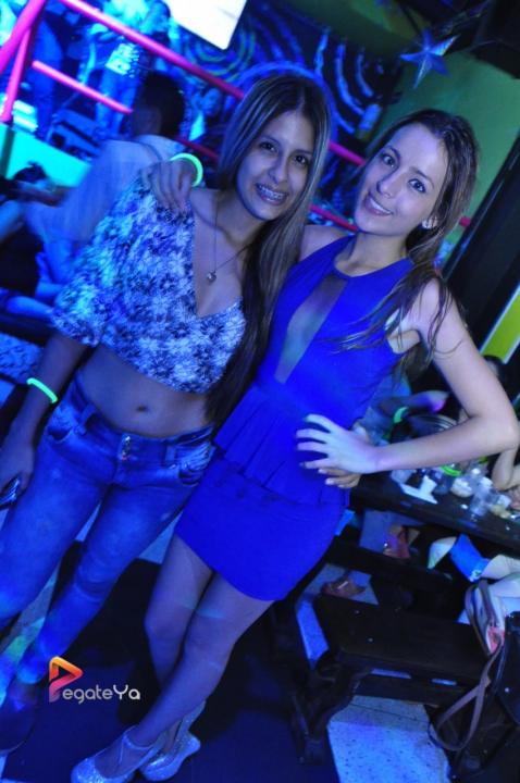 Foto 13 de El Manicomio sábado 02 de mayo 2015 en Discoteca El Manicomio Bucaramanga, Bucaramanga
