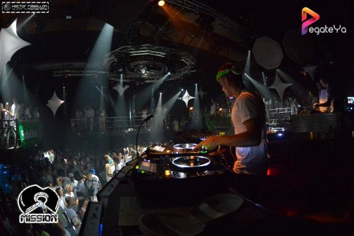 Foto 78 de 5ta Edicion Fiesta Blanca - Mission Club en Pegateya Cali, Cali