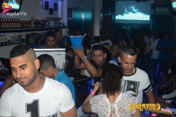 Foto 62 de Bailatino - AMOR & AMISTAD 2016 en Bailatino - Bar, Cali