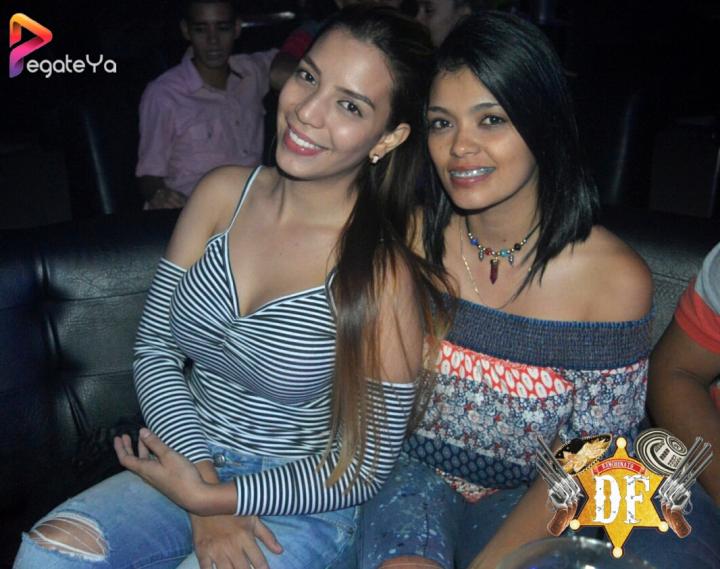 Foto 2 de El Df - 3er / 4to Fds Enero 2017 en El DF Club Discoteca