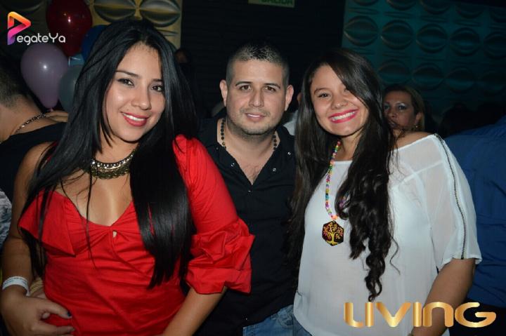Foto 66 de Living - 1er & 2do Fds Octubre 2016 en Living Night Club, Cali