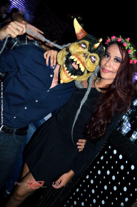 Foto 111 de Bling viernes 31 de octubre de 2014 en Bar Bling Bucaramanga, Bucaramanga