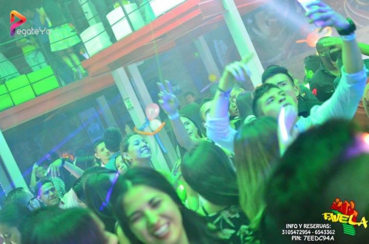 Foto 15 de Favela - 2do FDS Marzo 2016 en Favela Club Menga, Cali