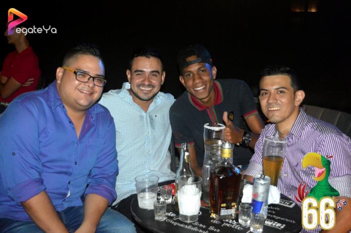 Foto 6 de La lora Bar - 3er Fds Abril 2016 en La Lora Bar, Cali