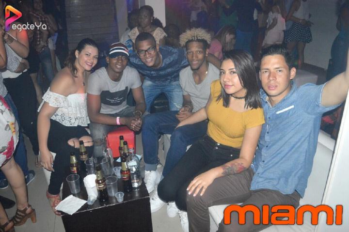 Foto 29 de Miami Bar - 1er Fds Marzo 2017 en Miami Bar Cali, Cali