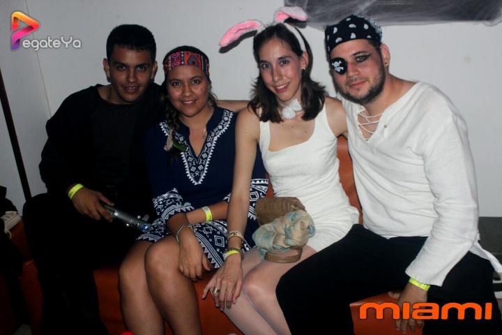 Foto 7 de Miami - Halloween 2015 en Miami Bar Cali, Cali