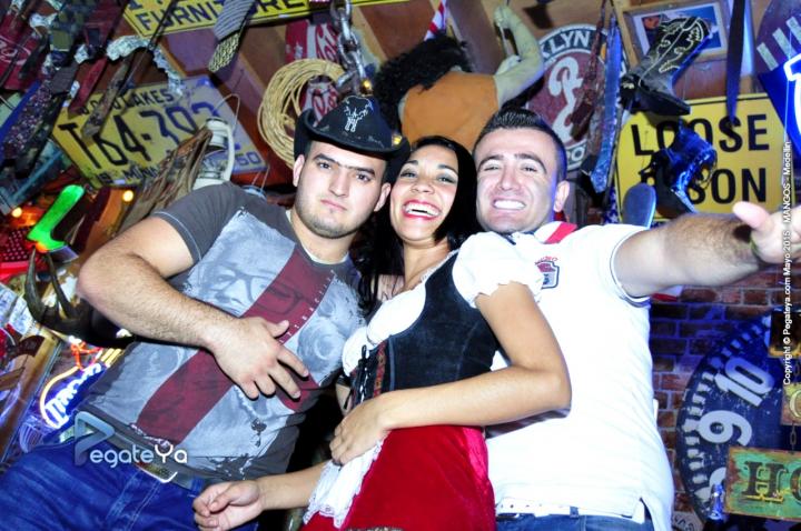 Foto 70 de Mangos Medellin - 22 -23 Mayo de 2015 en Discoteca Mangos Medellin, Medellín