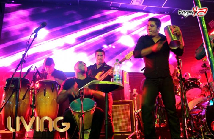 Foto 11 de Living - Celedon y Pipe Pelaez en Living Night Club, Cali