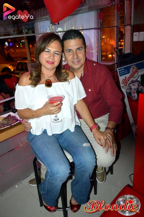 Foto 68 de Blondie - AMOR & AMISTAD 2016 en Blondie Bar Cali, Cali