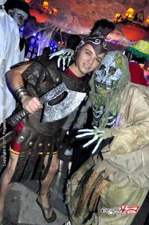 Foto 130 de Mangos Halloween 2011 en Discoteca Mangos Medellin, Medellín