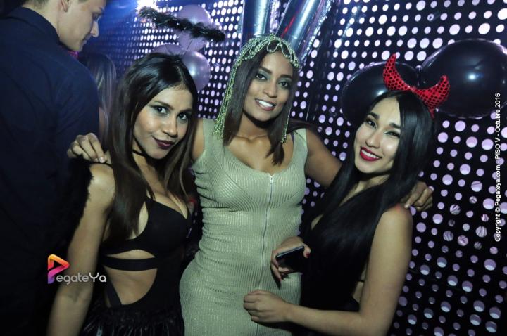 Foto 31 de PISO V - 29 Octubre 2016 en Bar Piso V Bucaramanga, Bucaramanga