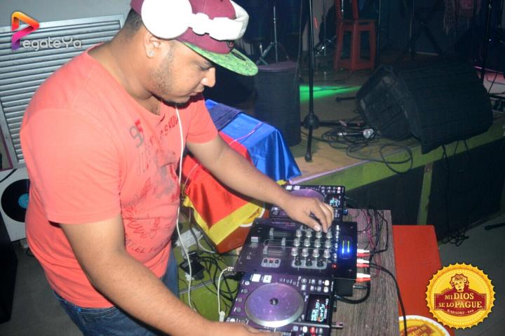 Foto 41 de Mi Dios Se Lo Pague - Halloween 2015 en Fonda Mi Dios Se Lo Pague, Cali
