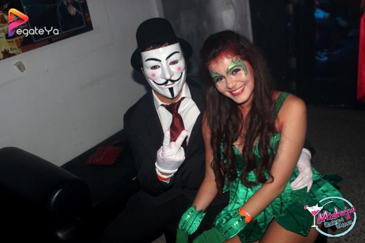 Foto 11 de Midaju - Halloween 2015 en Midaju Bar