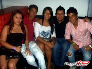 Foto 30 de Babel / Menga - Amor y Amistad en Babel / Barra Libre Cali, Cali