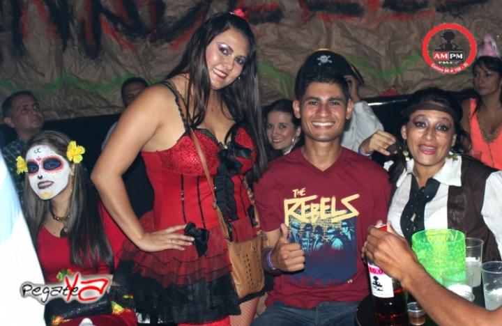 Foto 57 de Ampm Bar - Halloween 2014 en Am / PM Bar - Cali, Cali