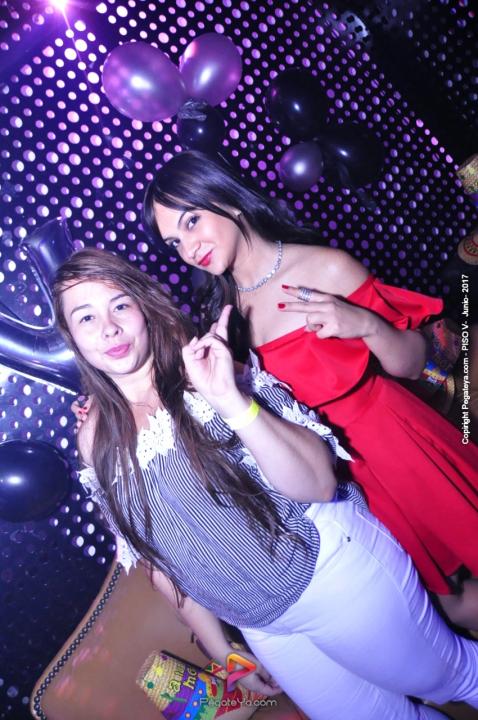 Foto 6 de PISO V - Sábado 3 de Mayo de 2017 en Bar Piso V Bucaramanga, Bucaramanga