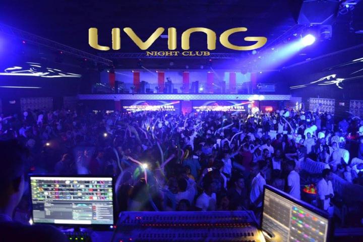 Foto 34 de Living Night Club - 2do/3er fds Junio en Living Night Club, Cali