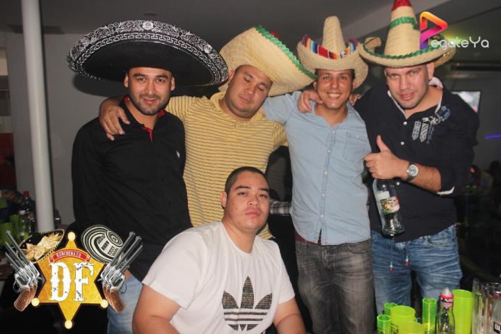 Foto 22 de DF Disco Club - 2do FDS Julio 2016 en DF Disco Club, Cali