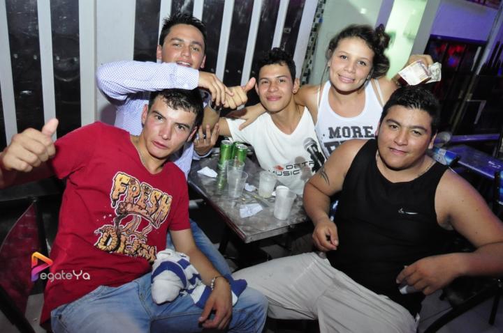 Foto 50 de New York sábado 18 de abril 2015 en Discoteca New York Bucaramanga, Bucaramanga