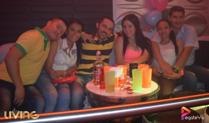 Foto 29 de Living - 2do FDS Mayo 2015 en Living Night Club, Cali