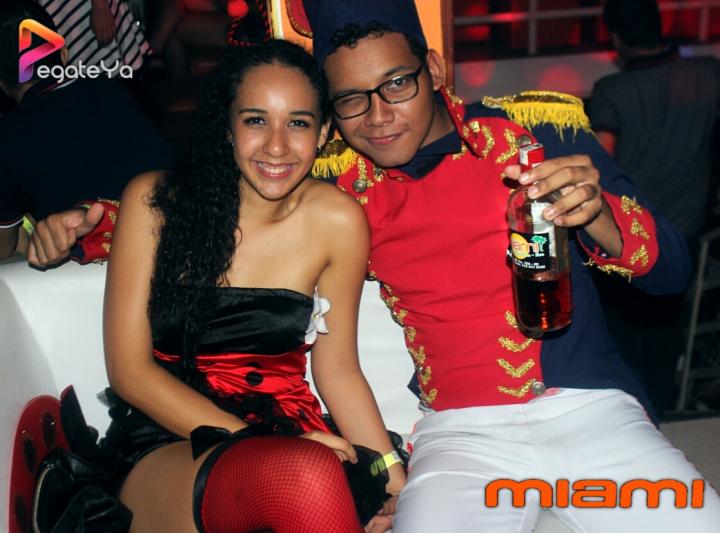 Foto 8 de Miami - Halloween 2015 en Miami Bar Cali, Cali