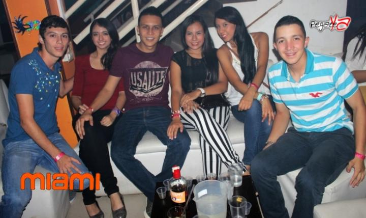 Foto 68 de Miami Bar - Halloween 2014 en Miami Bar Cali, Cali