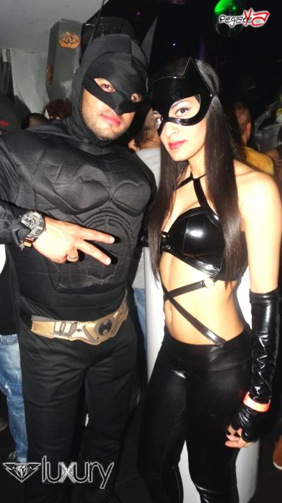 Foto 26 de Luxury - Halloween 2014 en Discoteca Luxury Medellin, Medellín