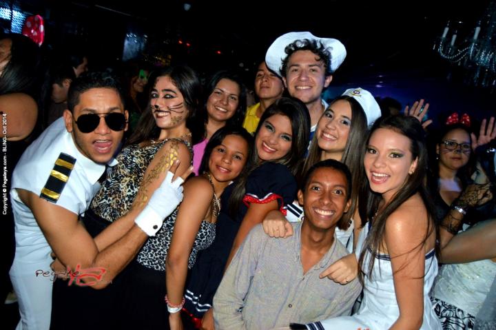 Foto 113 de Bling viernes 31 de octubre de 2014 en Bar Bling Bucaramanga, Bucaramanga