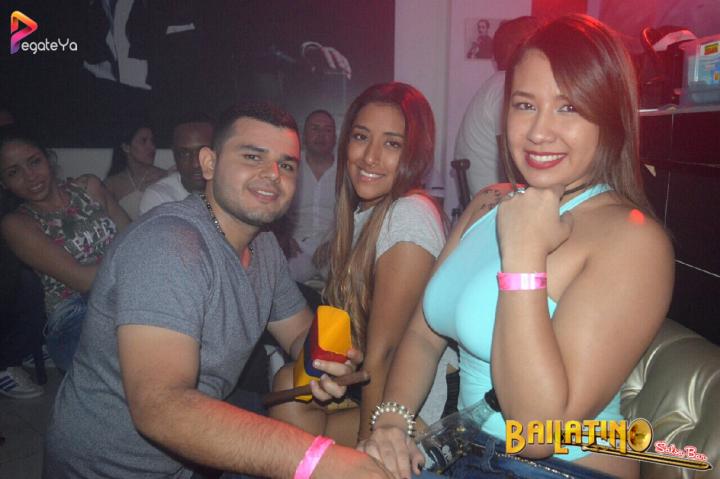 Foto 21 de Bailatino - 1er Fds Abril 2017 en Bailatino - Bar, Cali