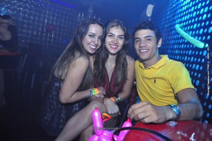 Foto 61 de PISO V - Sabado 8 de abril de 2017 en Bar Piso V Bucaramanga, Bucaramanga