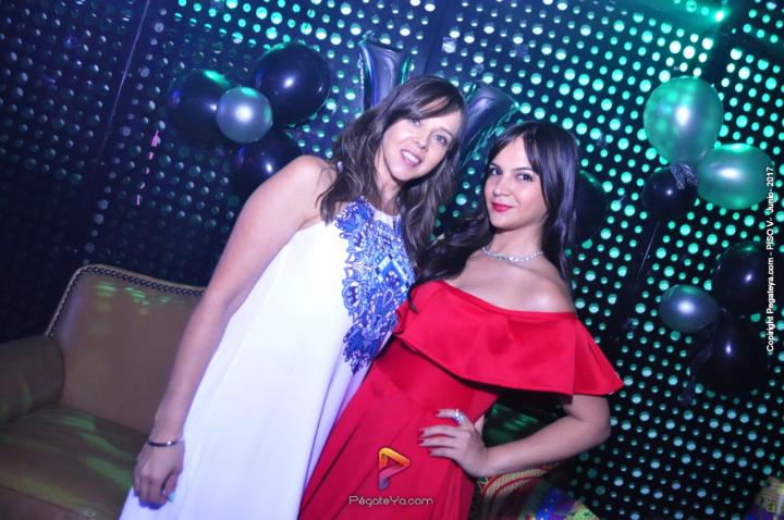 Foto 7 de PISO V - Sábado 3 de Mayo de 2017 en Bar Piso V Bucaramanga, Bucaramanga