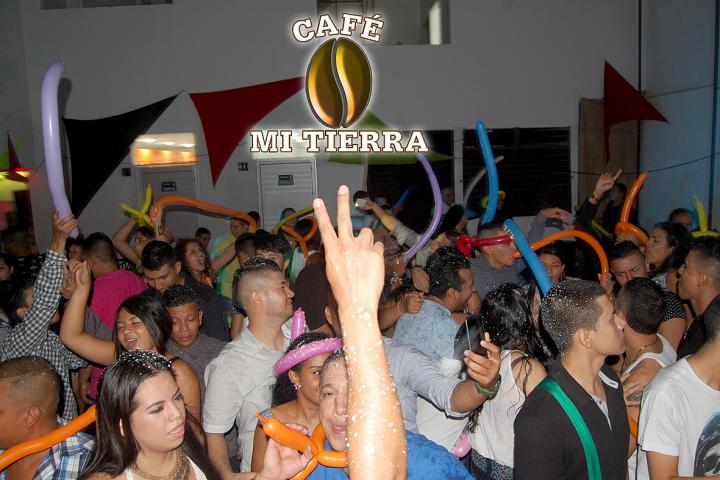 Foto 45 de Cafe mi Tierra - 3er Fds Abril 2016 en Cafe Mi Tierra, Cali