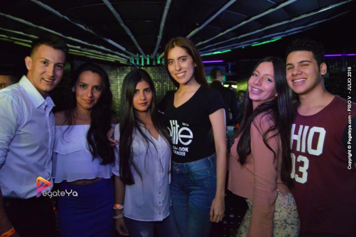 Foto 25 de PISO V - Viernes 15 de julio 2016 en Bar Piso V Bucaramanga, Bucaramanga