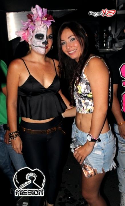Foto 16 de Mission Club - Halloween 2014 en Mission Club, Cali
