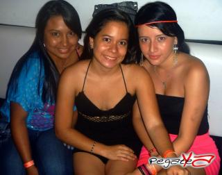 Foto 3 de Babel / Menga - Amor y Amistad en Babel / Barra Libre Cali, Cali