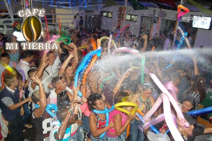 Foto 42 de Cafe Mi Tierra- 1er Fds Abril 2016 en Cafe Mi Tierra, Cali