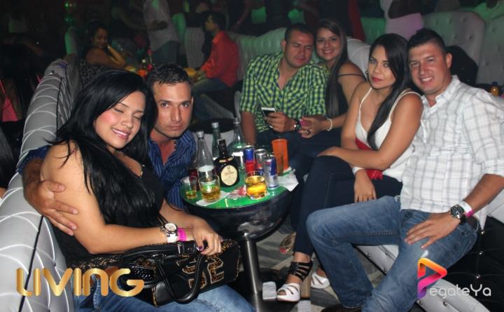 Foto 28 de Living - 1er FDS Febrereo 2015 en Living Night Club, Cali