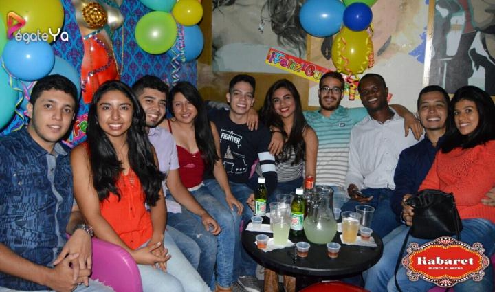 Foto 10 de Kabaret Bar - 1ER Fds Julio 2017 en Kabaret - Granada, Cali