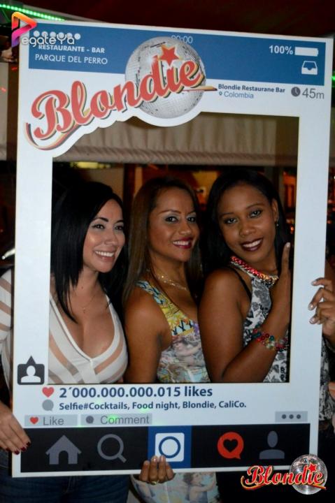 Foto 17 de Blondie - Amor y Amistad 2015 en Blondie Bar Cali, Cali