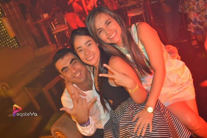 Foto 39 de Bar Bling sábado 28 de marzo 2015 en Bar Bling Bucaramanga, Bucaramanga