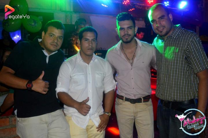 Foto 28 de Midaju - 1er FDS Oct 2015 en Midaju Bar