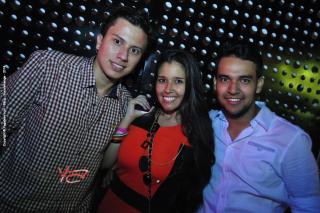 Foto 41 de Bar BLING 12 de abril de 2014 en Bar Bling Bucaramanga, Bucaramanga