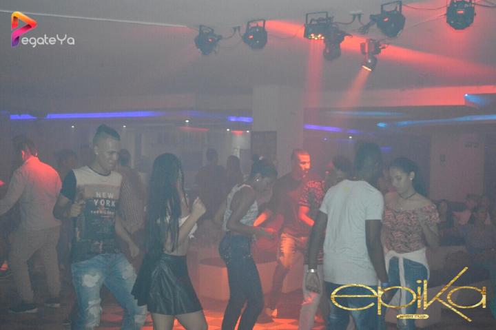 Foto 8 de EPIKA - 4tO FDS DIC. 2016 en Epika Night Club, Cali