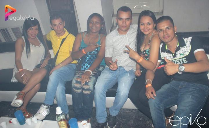 Foto 5 de EPIKA - 3ER Fds Octubre 2015 en Epika Night Club, Cali
