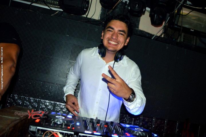 Foto 30 de Bling viernes 31 de octubre de 2014 en Bar Bling Bucaramanga, Bucaramanga