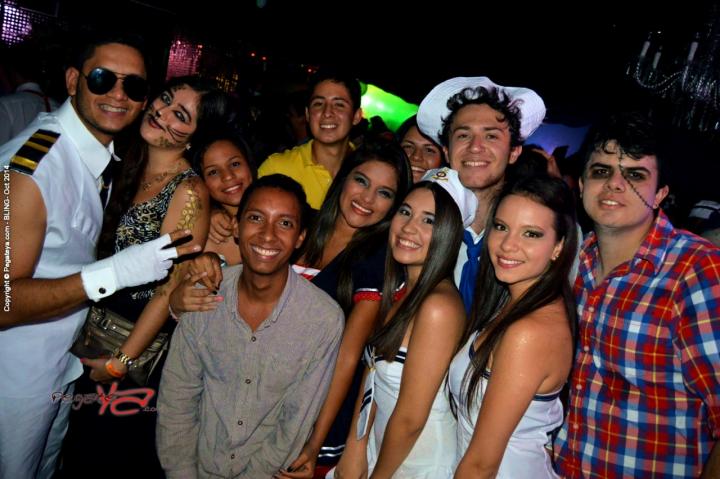 Foto 115 de Bling viernes 31 de octubre de 2014 en Bar Bling Bucaramanga, Bucaramanga