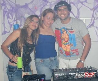 Foto 36 de Octubre 19 del 2013 en Babel / Barra Libre Cali, Cali
