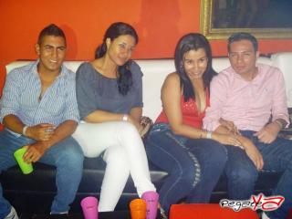 Foto 15 de Junio 08 del 2012 en Babel / Barra Libre Cali, Cali