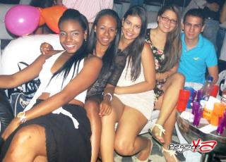 Foto 44 de Septiembre 21 del 2013 en Living Night Club, Cali