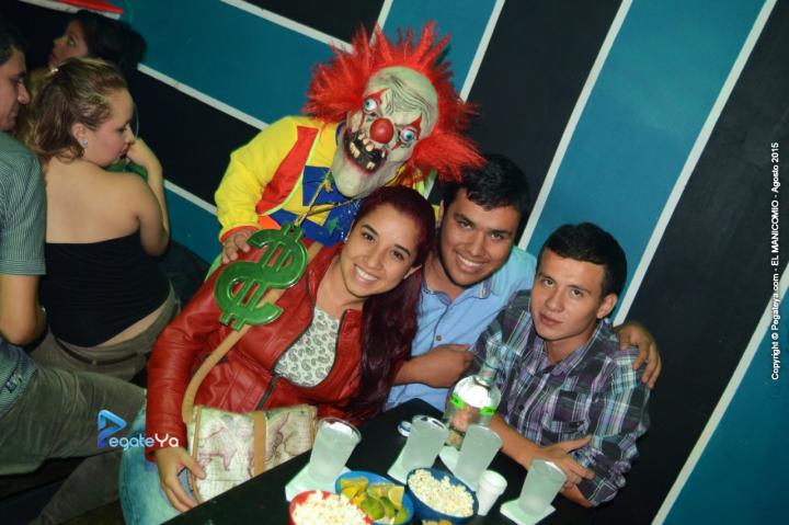 Foto 31 de El Manicomio sábado 22 de agosto 2015 en Discoteca El Manicomio Bucaramanga, Bucaramanga